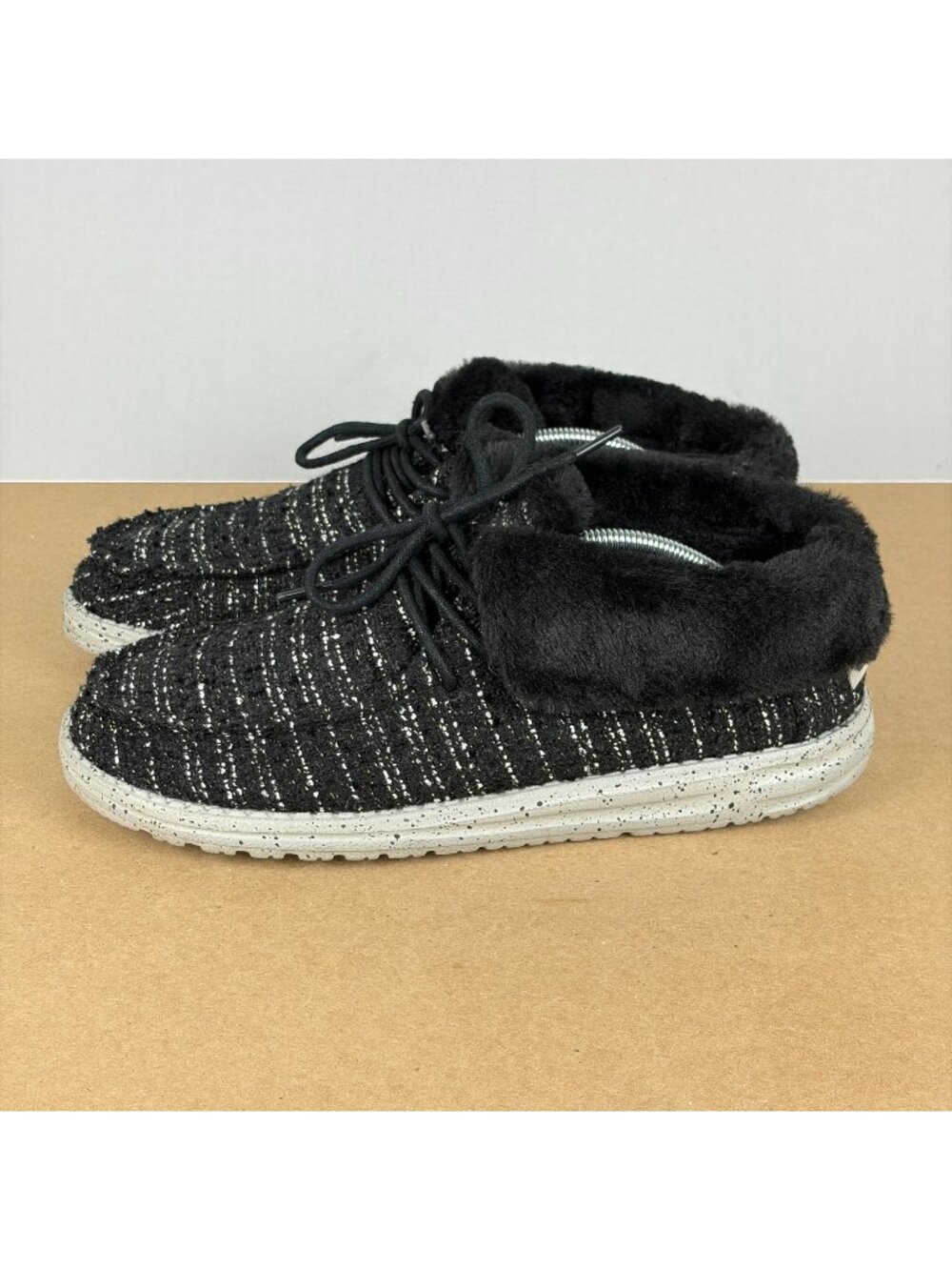 Hey Dude Britt Boucle Mid Casual Shoes Womens 10 Black Faux Fur Cuff Lace Up